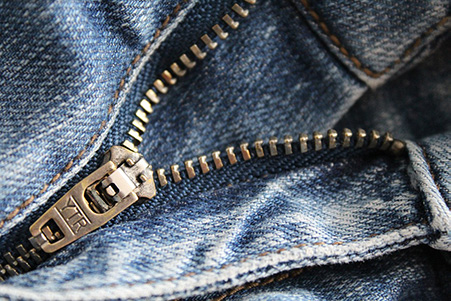 braguette de jean en métal avec curseur