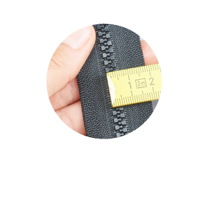 Geschlossene Reissverschlussbreite